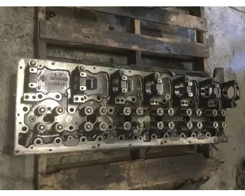 VOLVO D13 SCR Cylinder Head