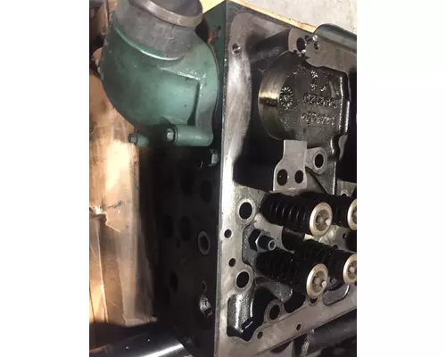 VOLVO D13 SCR Cylinder Head