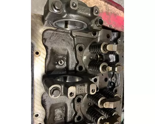 VOLVO D13 SCR Cylinder Head