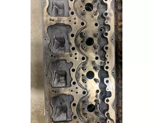 VOLVO D13 SCR Cylinder Head