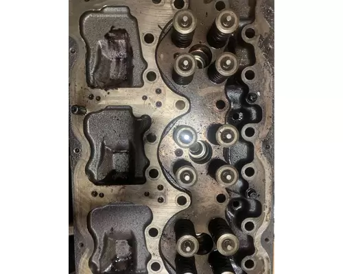 VOLVO D13 SCR Cylinder Head