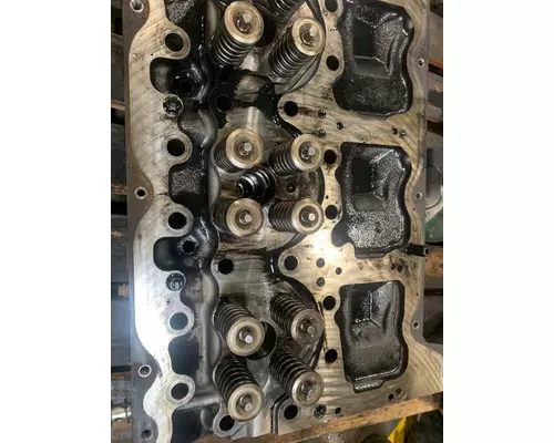 VOLVO D13 SCR Cylinder Head