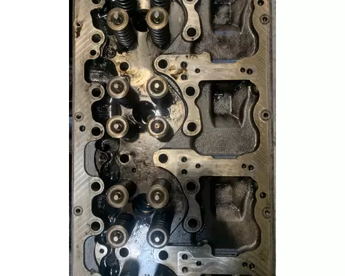 VOLVO D13 SCR Cylinder Head