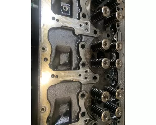 VOLVO D13 SCR Cylinder Head