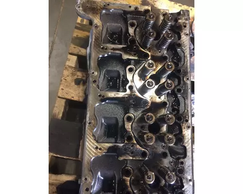 VOLVO D13 SCR Cylinder Head