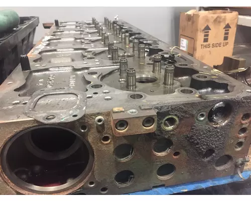 VOLVO D13 SCR Cylinder Head