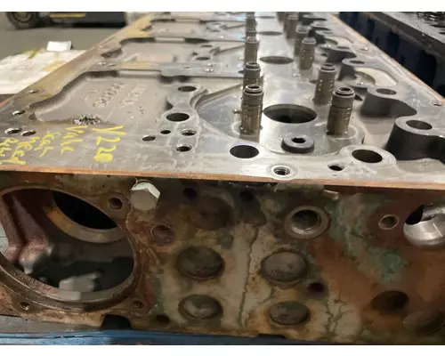 VOLVO D13 SCR Cylinder Head