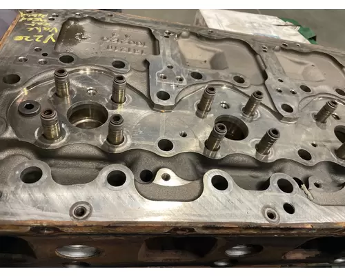 VOLVO D13 SCR Cylinder Head