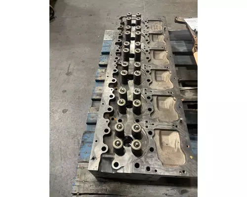 VOLVO D13 SCR Cylinder Head