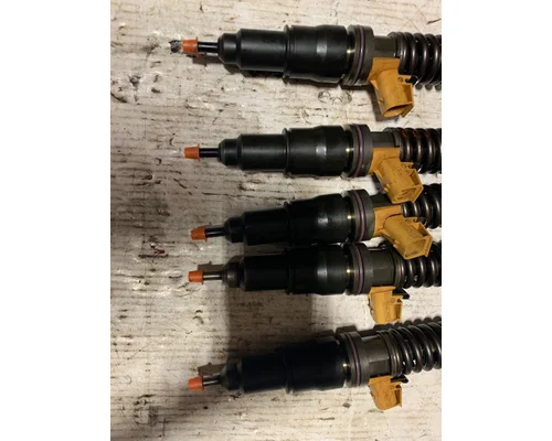 VOLVO D13 SCR Fuel Injector