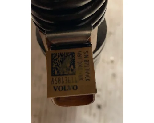 VOLVO D13 SCR Fuel Injector