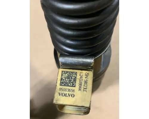 VOLVO D13 SCR Fuel Injector