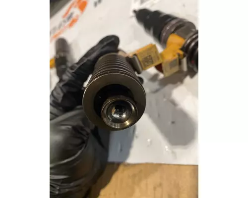 VOLVO D13 SCR Fuel Injector