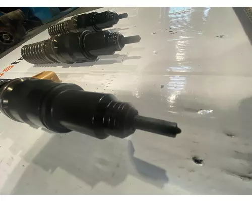 VOLVO D13 SCR Fuel Injector