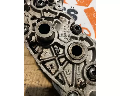 VOLVO D13 SCR Oil Pump