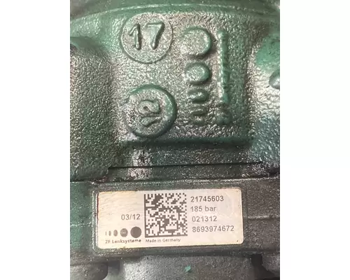 VOLVO D13 SCR Power Steering Pump