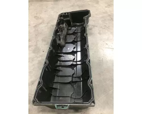 VOLVO D13 SCR Valve Cover