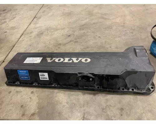 VOLVO D13 SCR Valve Cover