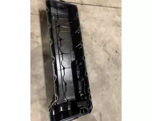 VOLVO D13 SCR Valve Cover