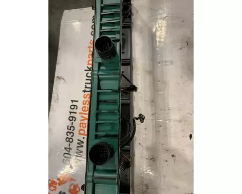 VOLVO D13 SCR Valve Cover