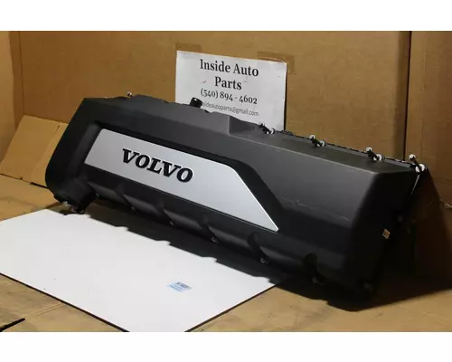 VOLVO D13 SCR Valve Cover