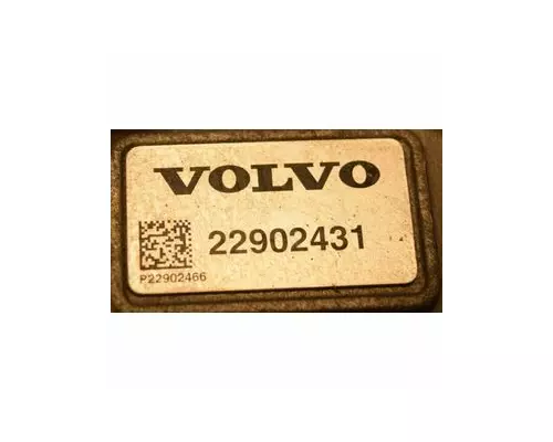 VOLVO D13 SCR Water Pump