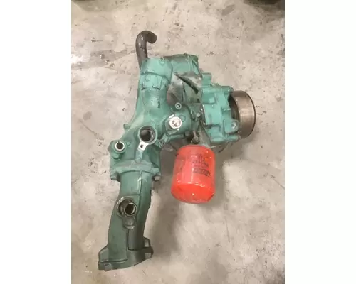 VOLVO D13 SCR Water Pump