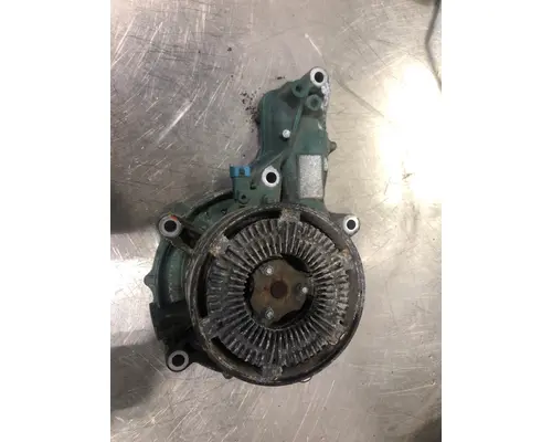 VOLVO D13 SCR Water Pump