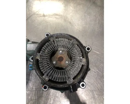 VOLVO D13 SCR Water Pump
