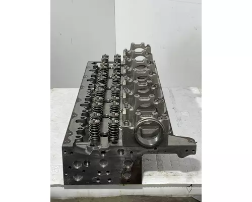 VOLVO D13F Engine Cylinder Head