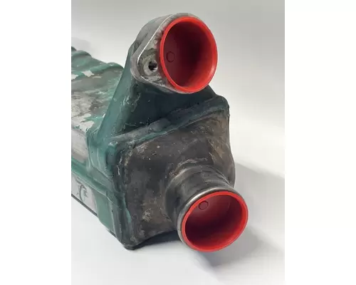 VOLVO D13F Engine Oil Cooler