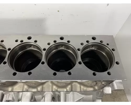 VOLVO D13H Cylinder Block