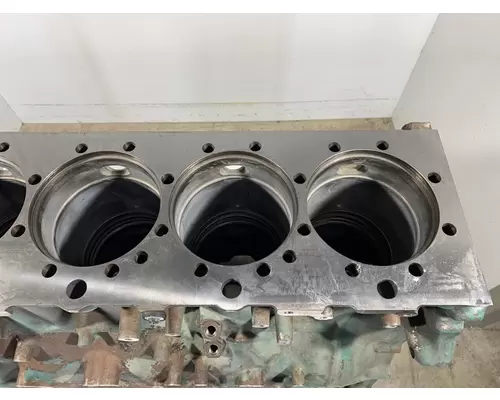 VOLVO D13H Cylinder Block