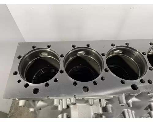 VOLVO D13H Cylinder Block