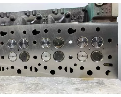 VOLVO D13H Cylinder Head