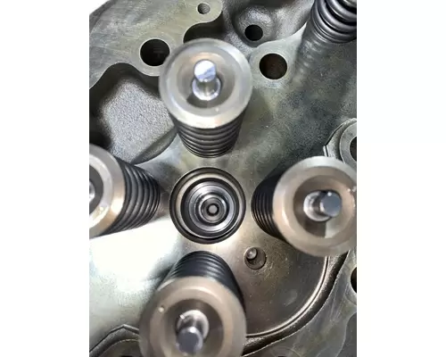 VOLVO D13H Engine Cylinder Head