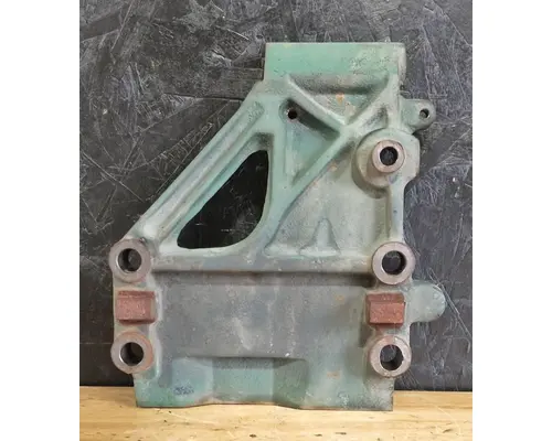 VOLVO D13H Engine Mounts