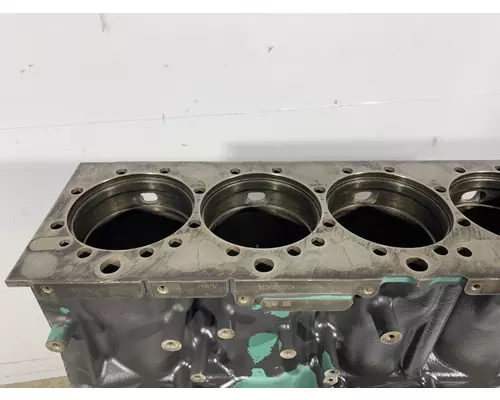 VOLVO D13J Cylinder Block
