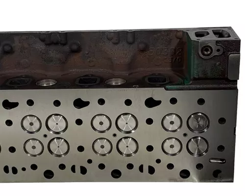 VOLVO D13J Cylinder Head