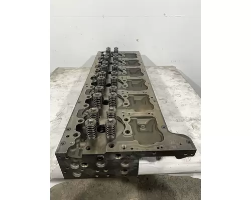 VOLVO D13J Engine Cylinder Head