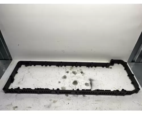 VOLVO D13J Valve Cover