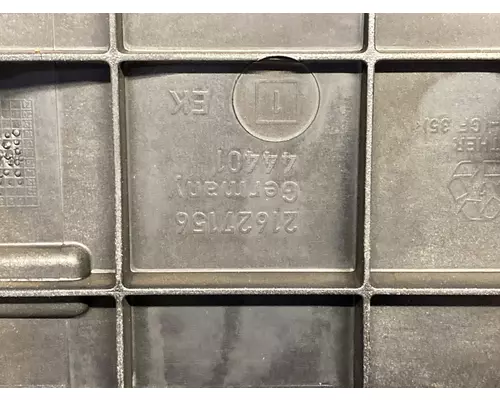 VOLVO D13J Valve Cover
