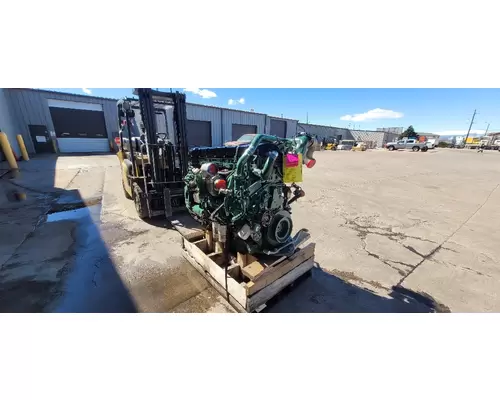 VOLVO D13M EPA 17 (MP8) ENGINE ASSEMBLY