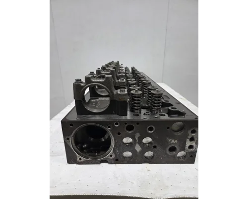 VOLVO D13M Cylinder Head