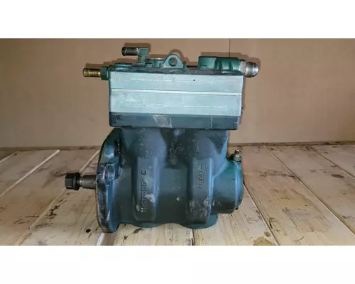 VOLVO D13 Air Compressor