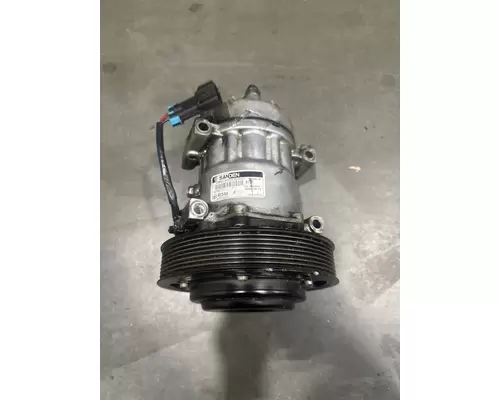 VOLVO D13 Air Conditioner Compressor