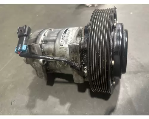 VOLVO D13 Air Conditioner Compressor