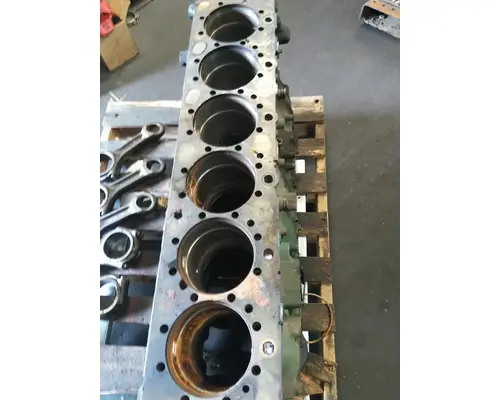 VOLVO D13 CYLINDER BLOCK