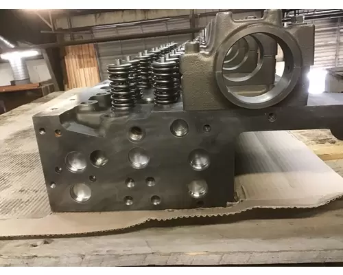 VOLVO D13 CYLINDER HEAD