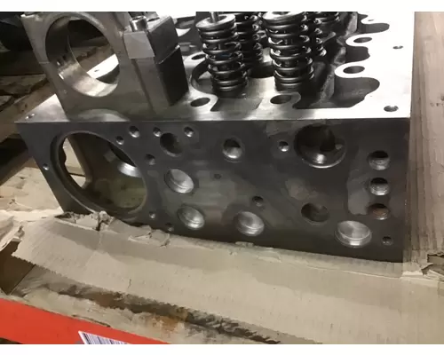 VOLVO D13 CYLINDER HEAD